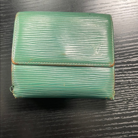 Louis Vuitton Follow IG @ZADDY_WALEED - Picture 1 of 1